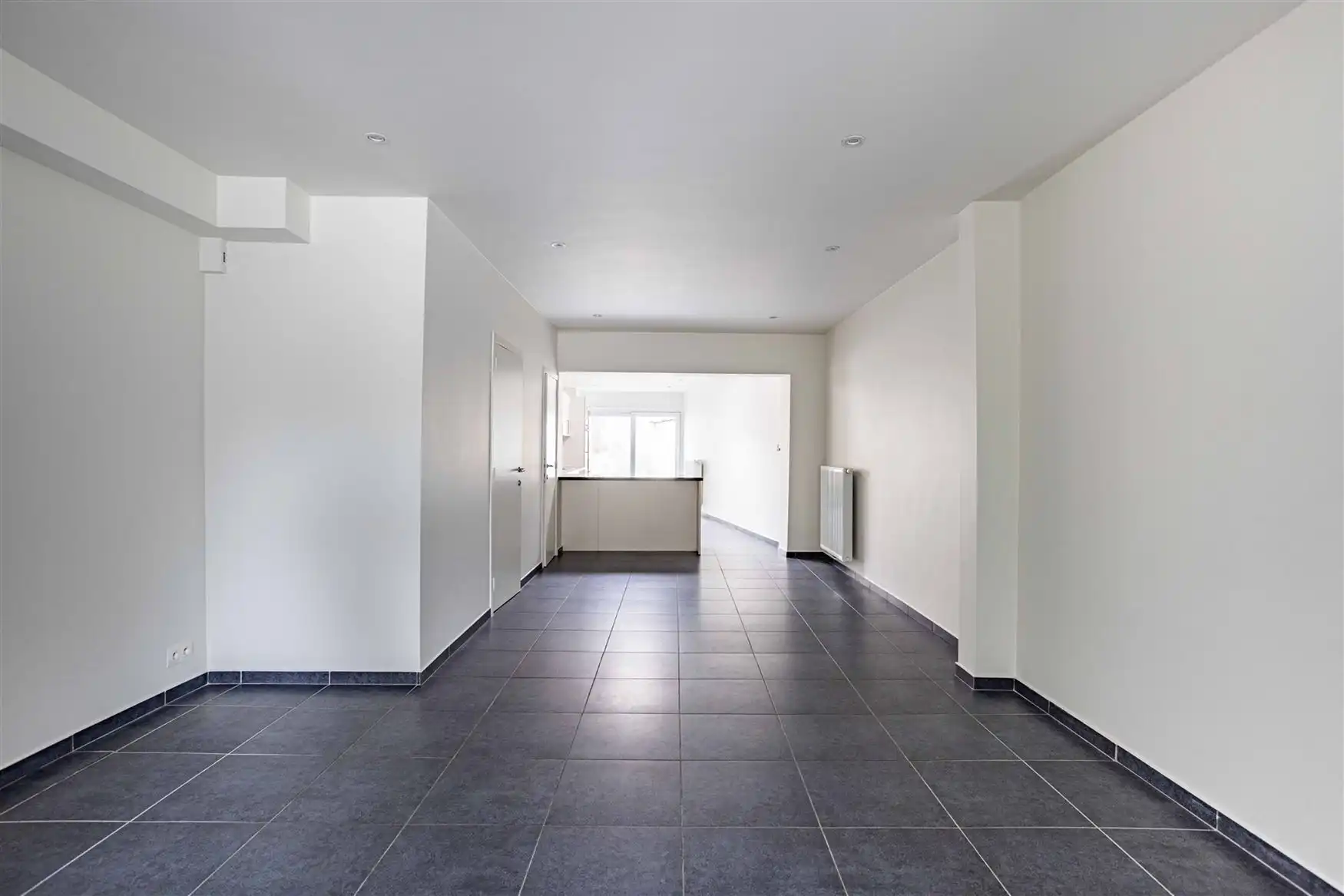 Instapklare woning met 4 kamers en koer in Gent foto 5