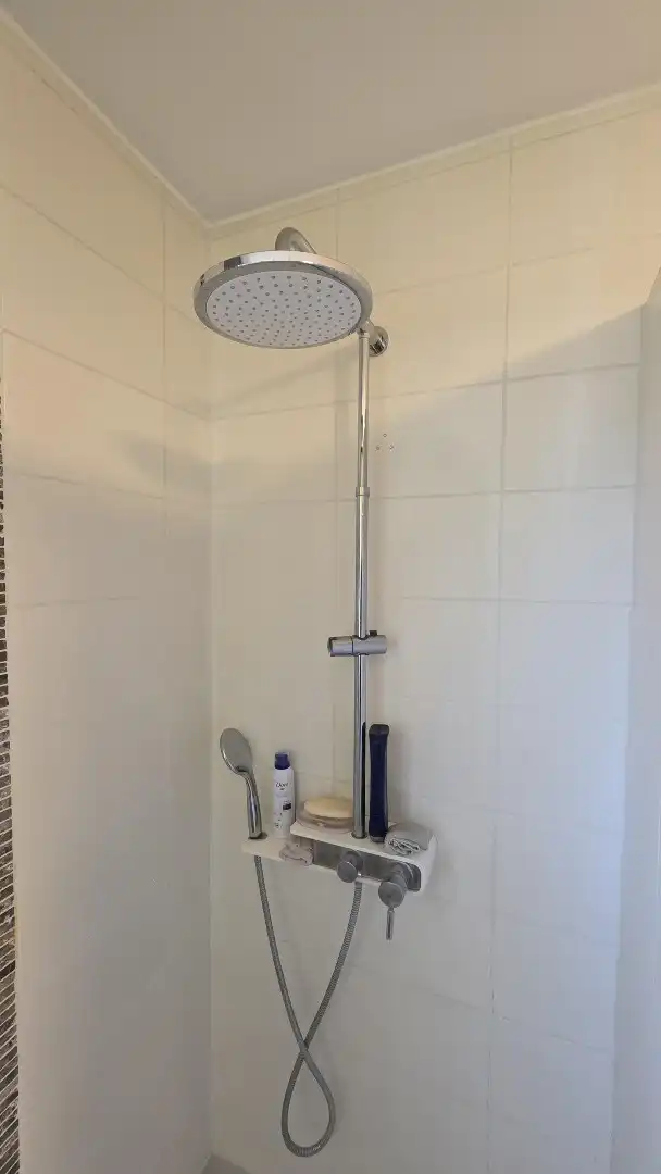 Instapklaar en stijlvol gelijkvloers appartement met privatief terras foto 11