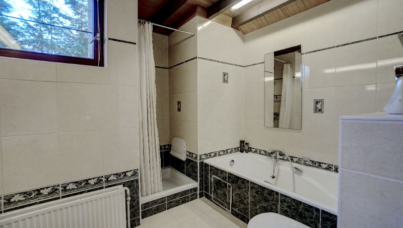 Moderne villa stijl van 245m² op 14 are palende aan golfdomein foto 14