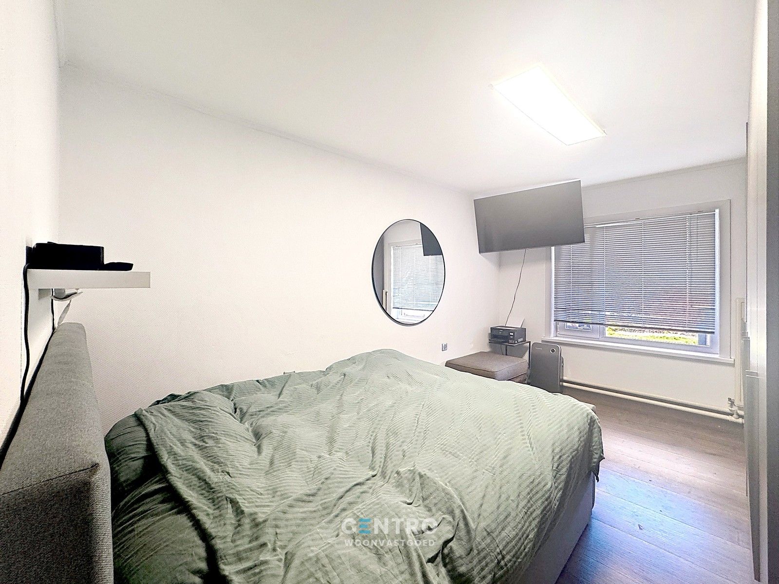 Ruime, instapklare WONING met 5/6 slaapkamers, badkamer, nieuwe keuken, grote garage en ZONNIGE tuin te Brugge (Sint-Kruis) foto 15