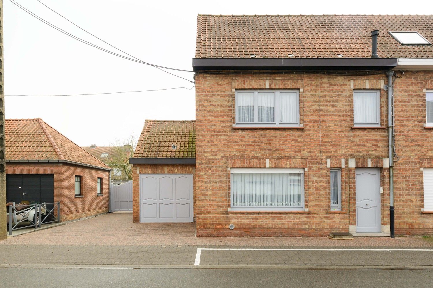 Hoofdfoto van de publicatie: Halfopen woning te Meulebeke.