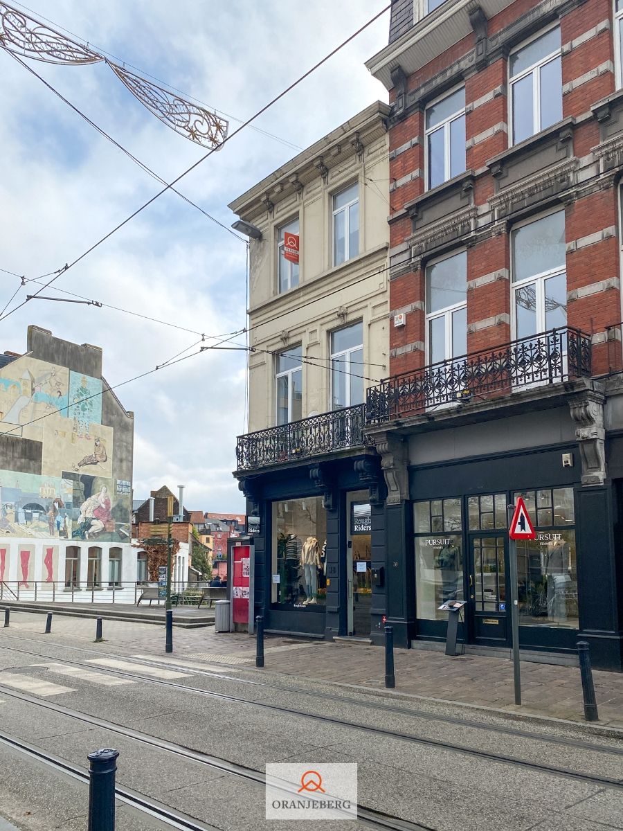 Duplex in hartje Gent met uitzicht op Krook en Laurentplein foto 21