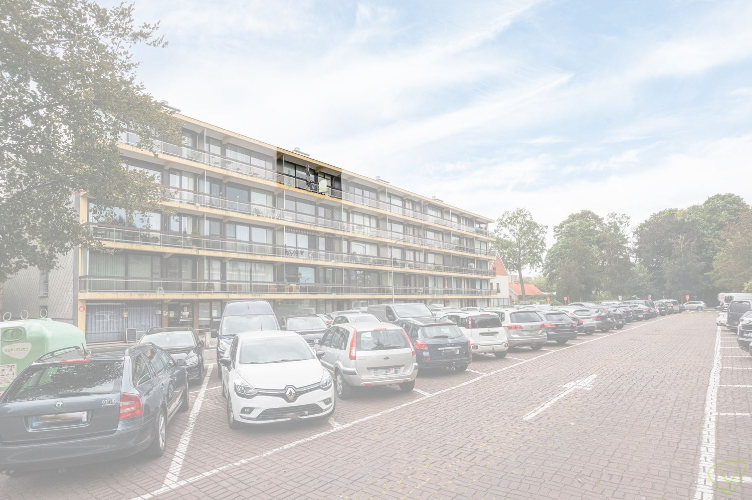 Lichtrijk appartement met twee terrassen en prachtig vergezicht in Eeklo foto 20