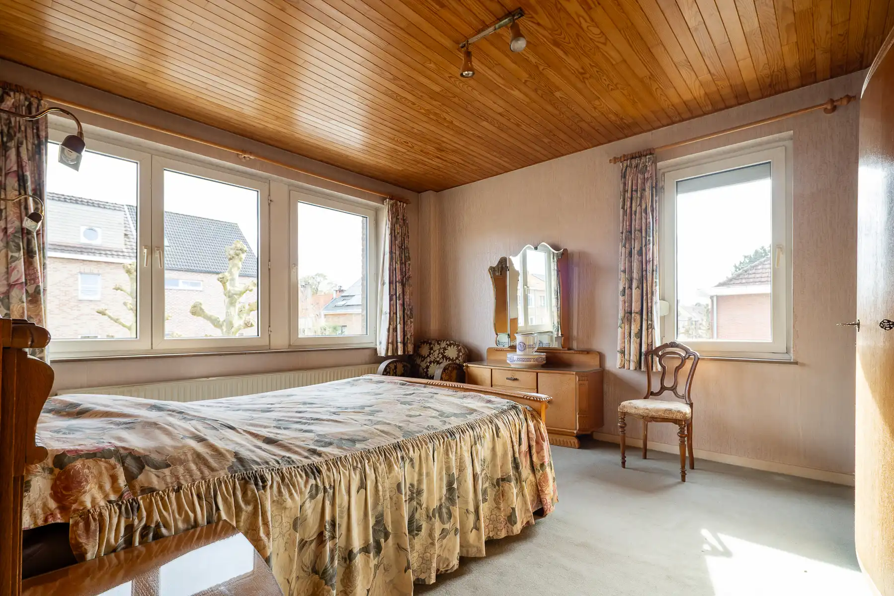 Eengezinswoning met tuin, garage en autostaanplaats foto 20