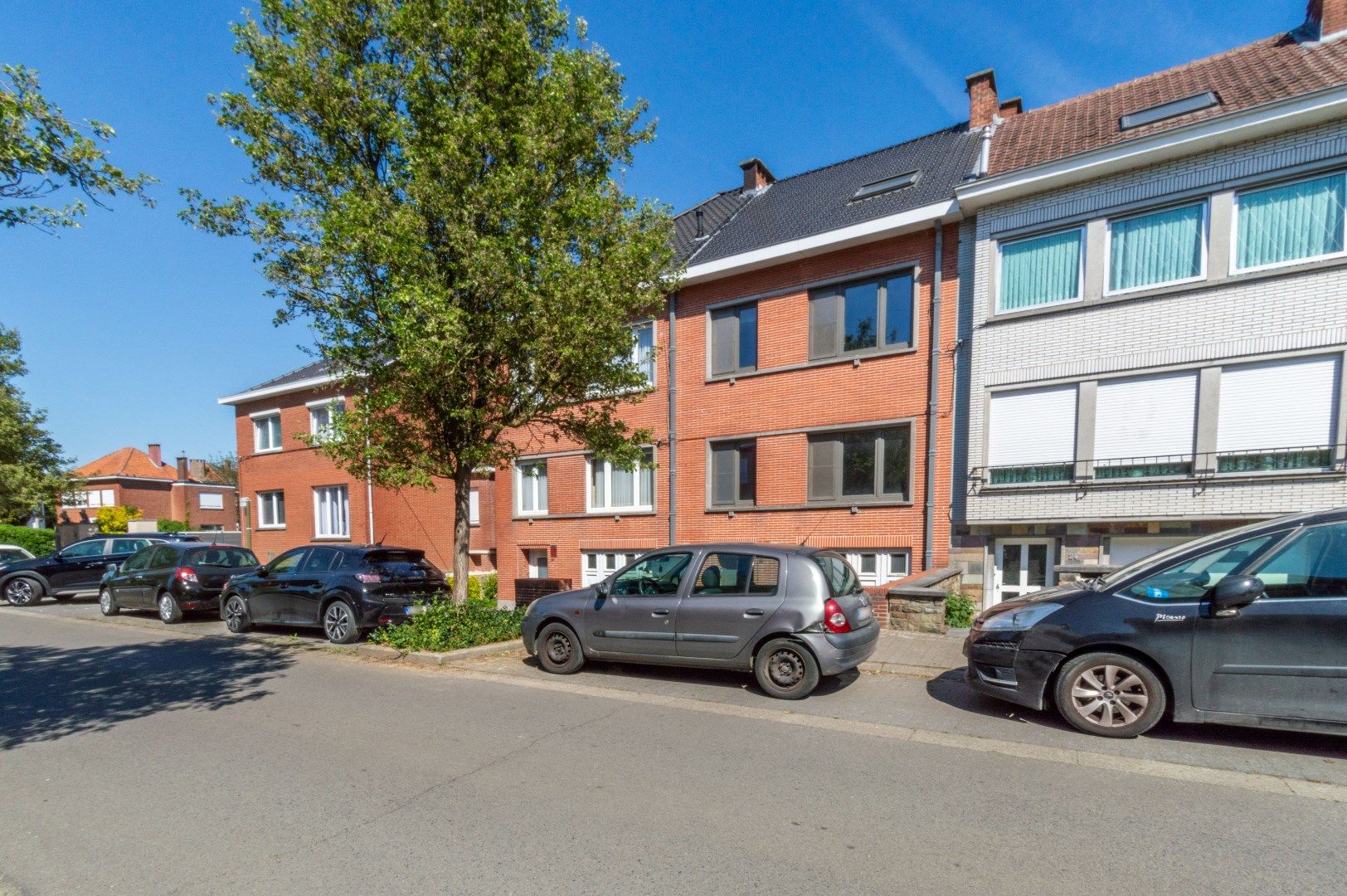 APPARTEMENT MET 2 SLP, GARAGE, TERRAS & TUIN ! foto 3