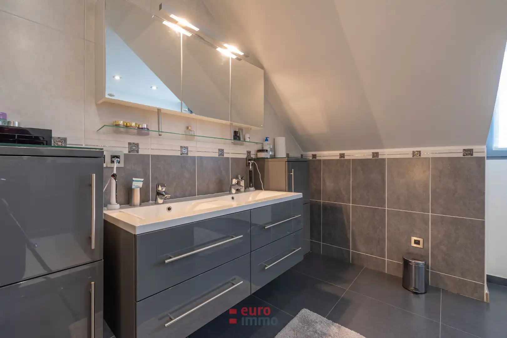 Exclusieve topvilla met binnenzwembad en zwemvijver in Sint-Idesbald! foto 21