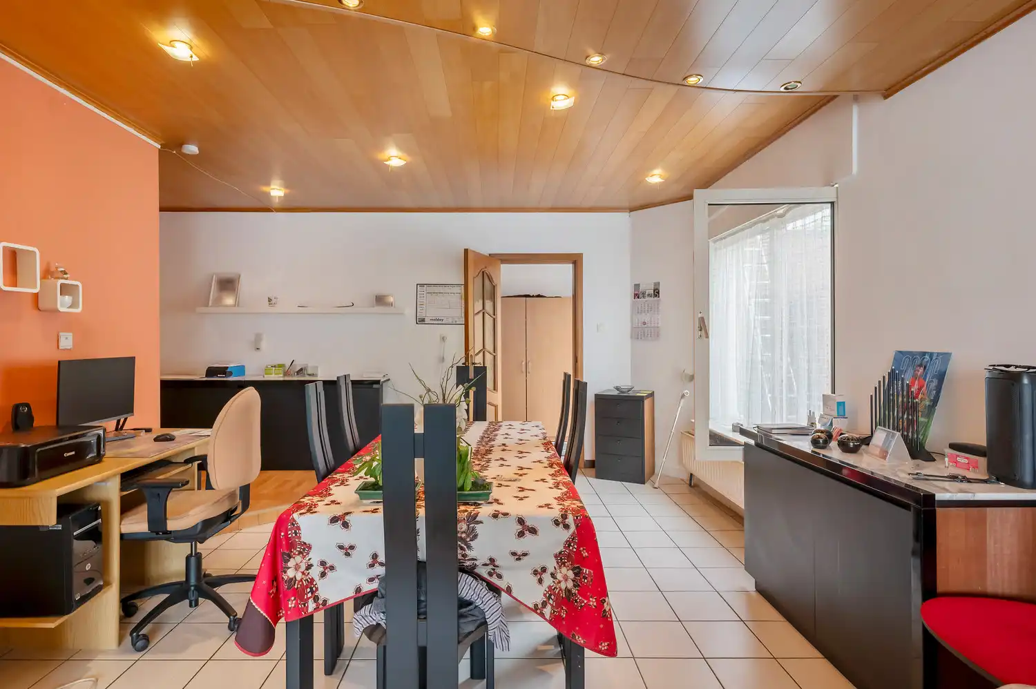 gezinswoning, laagbouw, 3 slaapkamers, garage, tuin foto 12