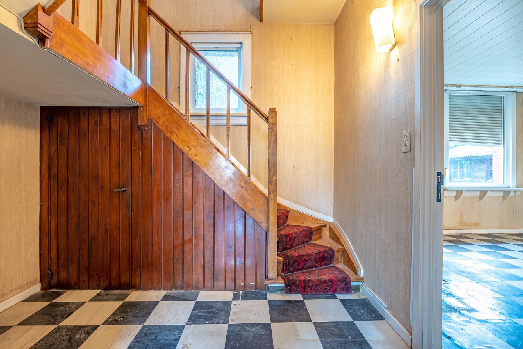 Te renoveren woning in een doodlopende straat! foto 4