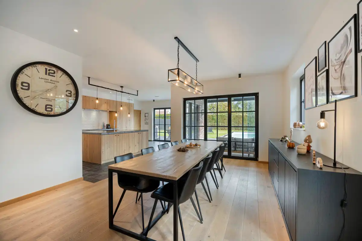 Stijlvolle villa met hoogwaardige afwerking foto 6