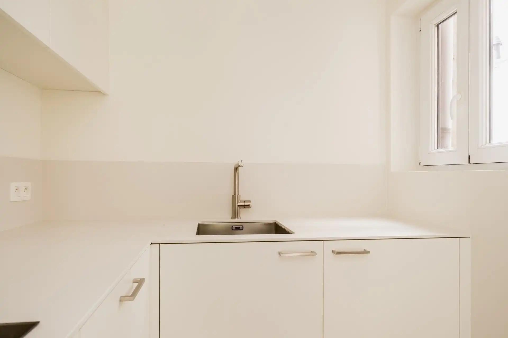 Stijlvol wonen met een aparte werkruimte in Mechelen foto 12