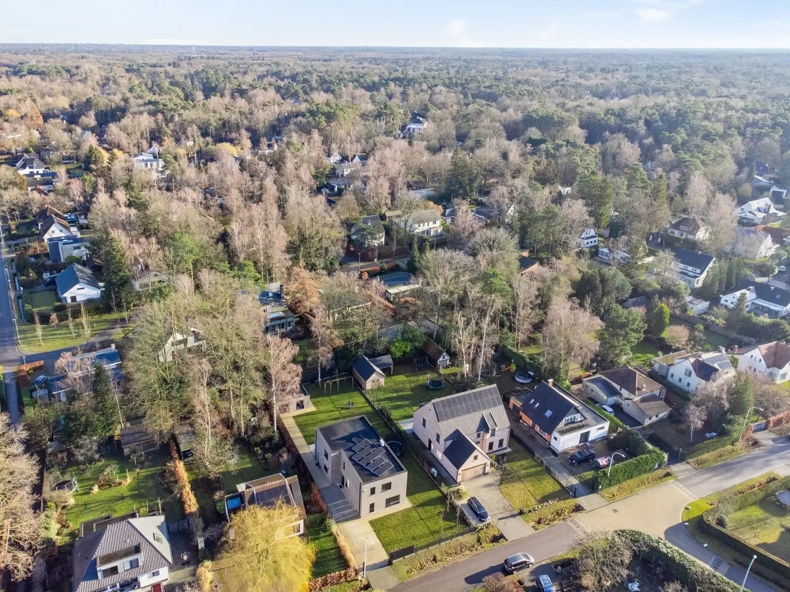 Recente villa met bijgebouw op toplocatie foto 19