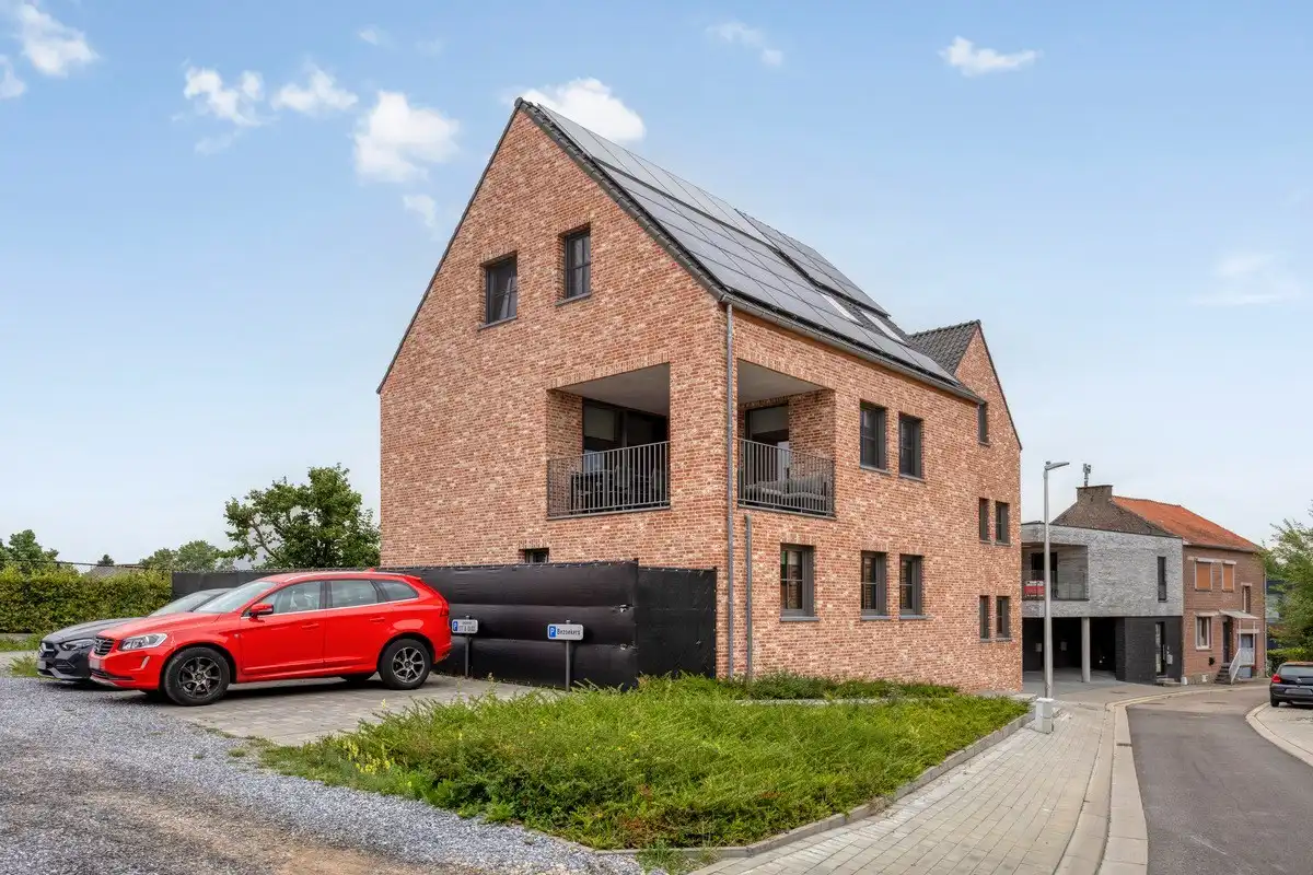 Gelijkvloers BEN-appartement met grote privétuin en parkeerplaats foto 26