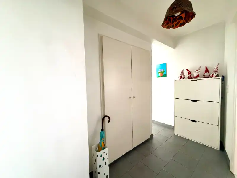 PRAKTISCH INGEDEELD HOEKAPPARTEMENT MET 2 SLAAPKAMERS EN OPEN ZICHT foto 10