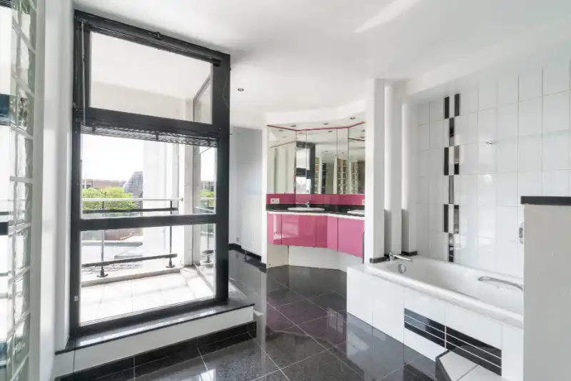 Handelspand 120m² + groot appartement met privé lift! foto 16