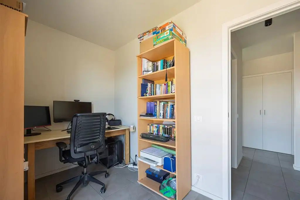 Recent appartement met groen zicht en P foto 17