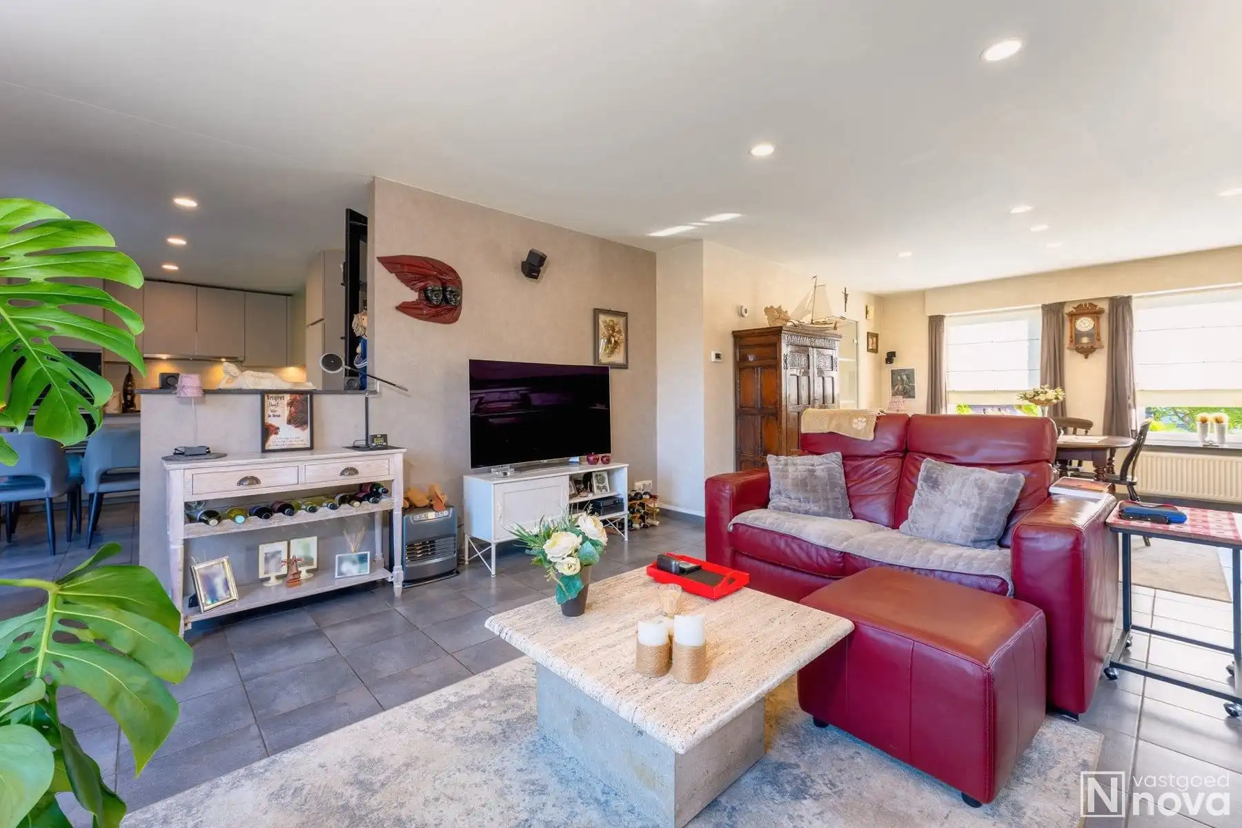 Instapklare energiezuinige half-open woning met zonnige tuin foto 7