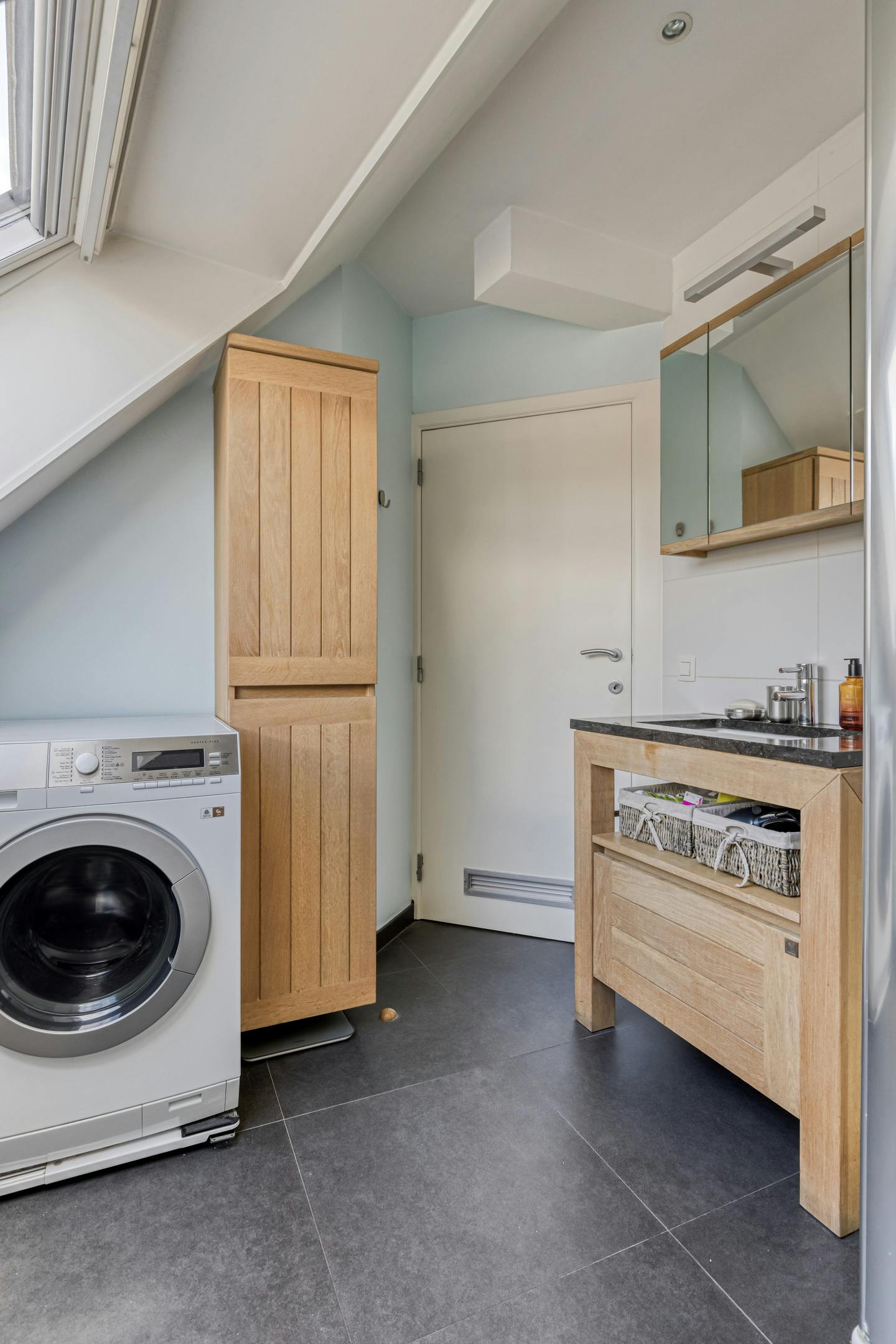 Duplex appartement van ca 142m² te koop in Antwerpen centrum foto 12
