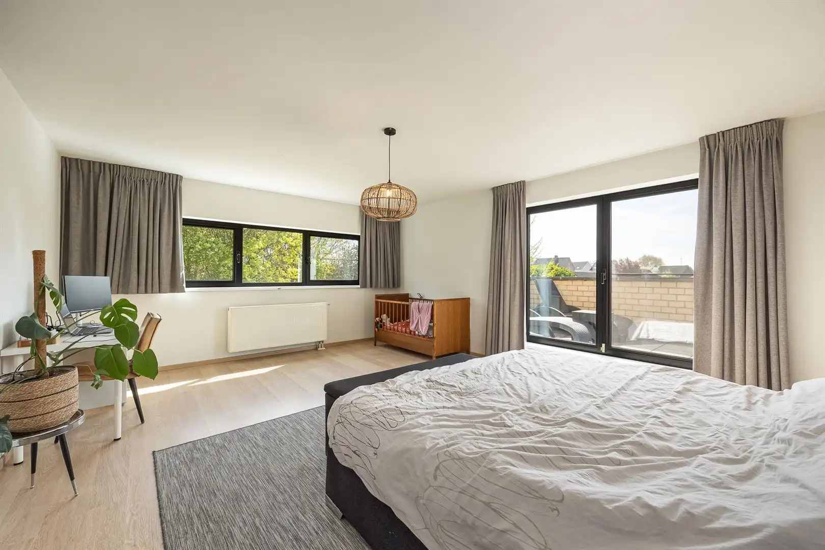     Stijlvol wonen met veel ruimte en licht op toplocatie foto 17