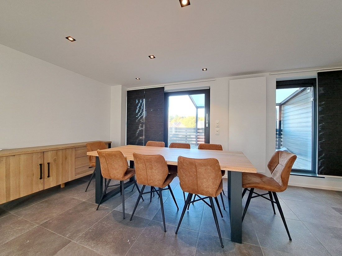 Instapklaar ruim duplex appartement te Rekem foto 3