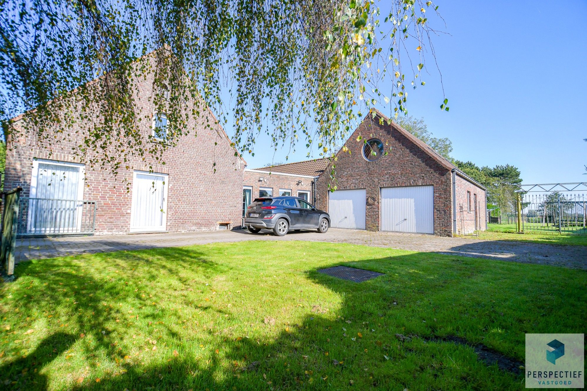 IN OPTIE NA 1 WEEK  - COMPROMIS IN OPMAAK  |  UITERST idyllisch  gelegen woning met GROTE garage/atelier en tuin op 1966m² foto 1