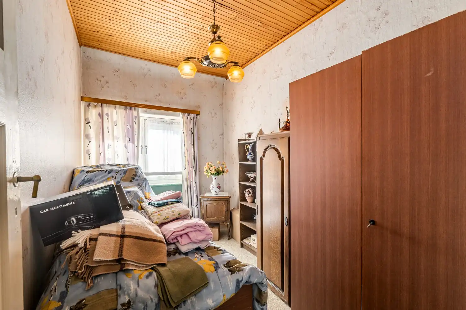 Renovatieproject: Rijwoning met 2 slaapkamers en oostgerichte koer in rustige woonwijk te Sint-Pieters-Leeuw foto 10