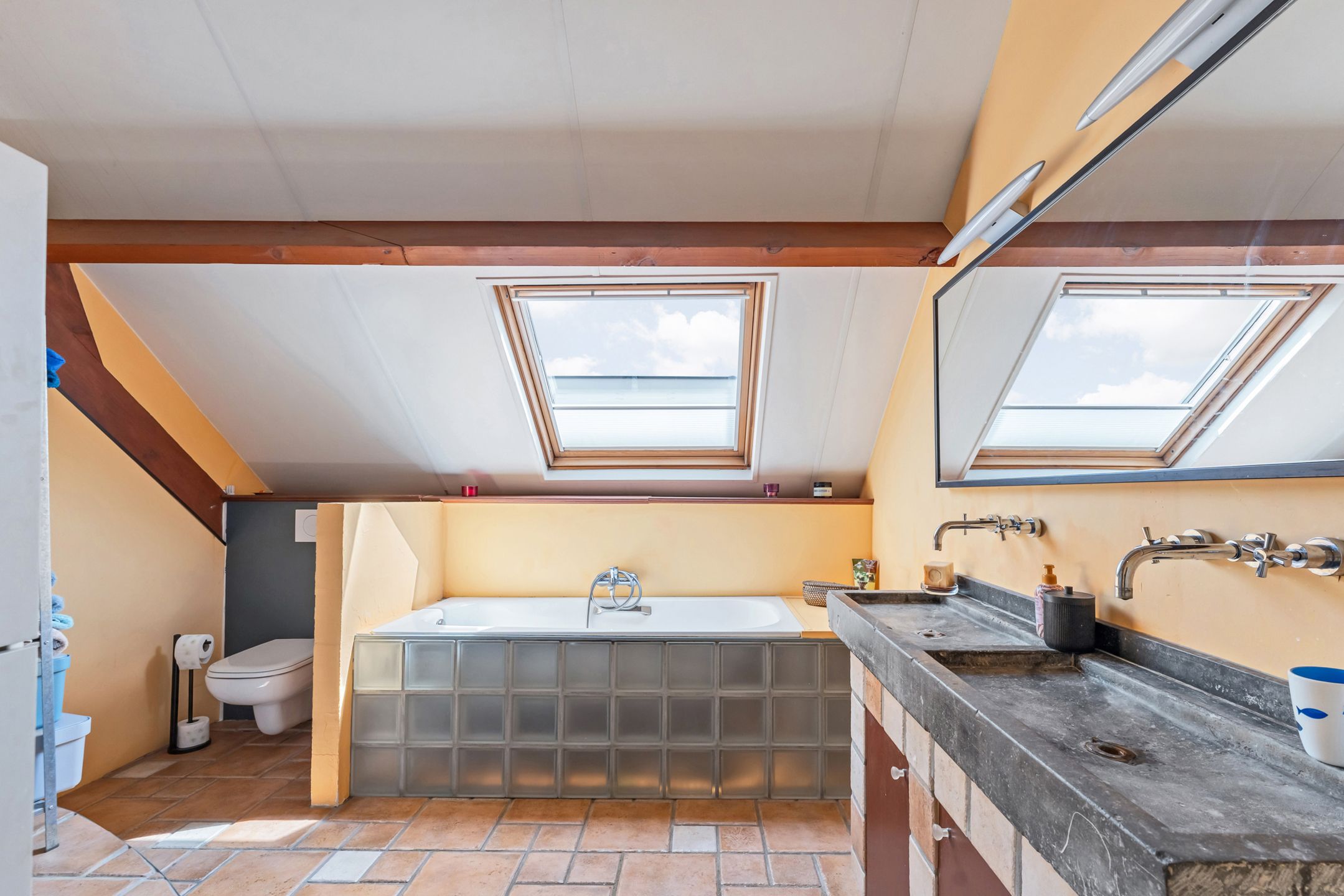 Karakteristieke woning met 4 slpk, bureel op 11a10ca foto 16