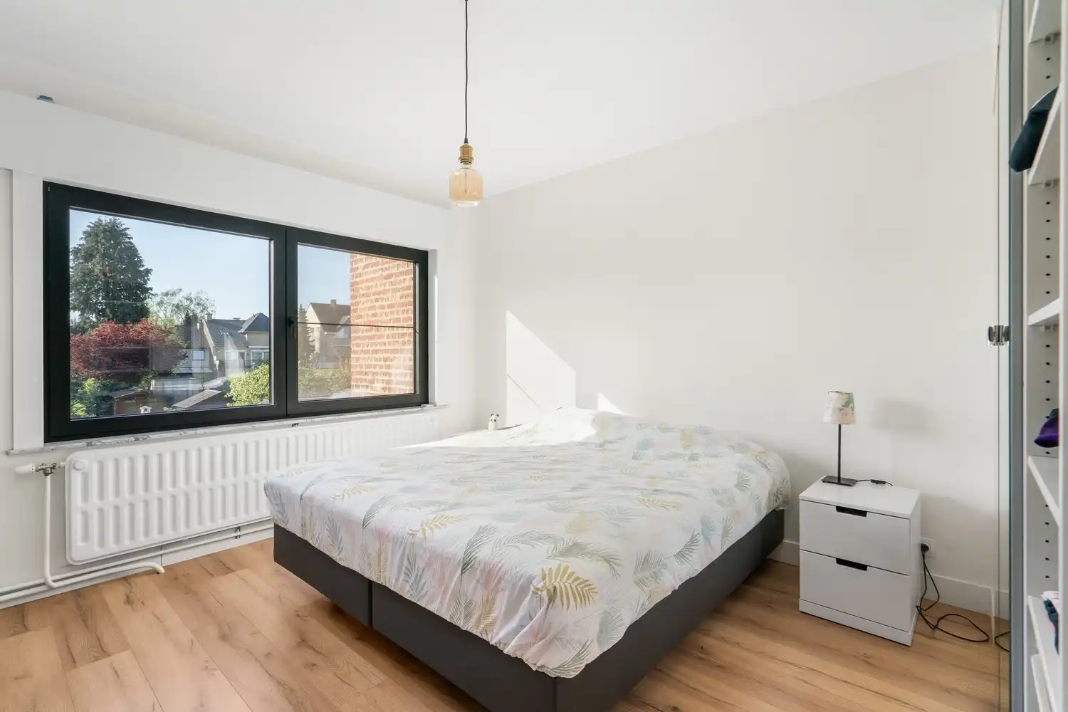 Prachtig gerenoveerde woning met tuin, zonnepanelen en garage in Sint‑Pieters‑Leeuw foto 18