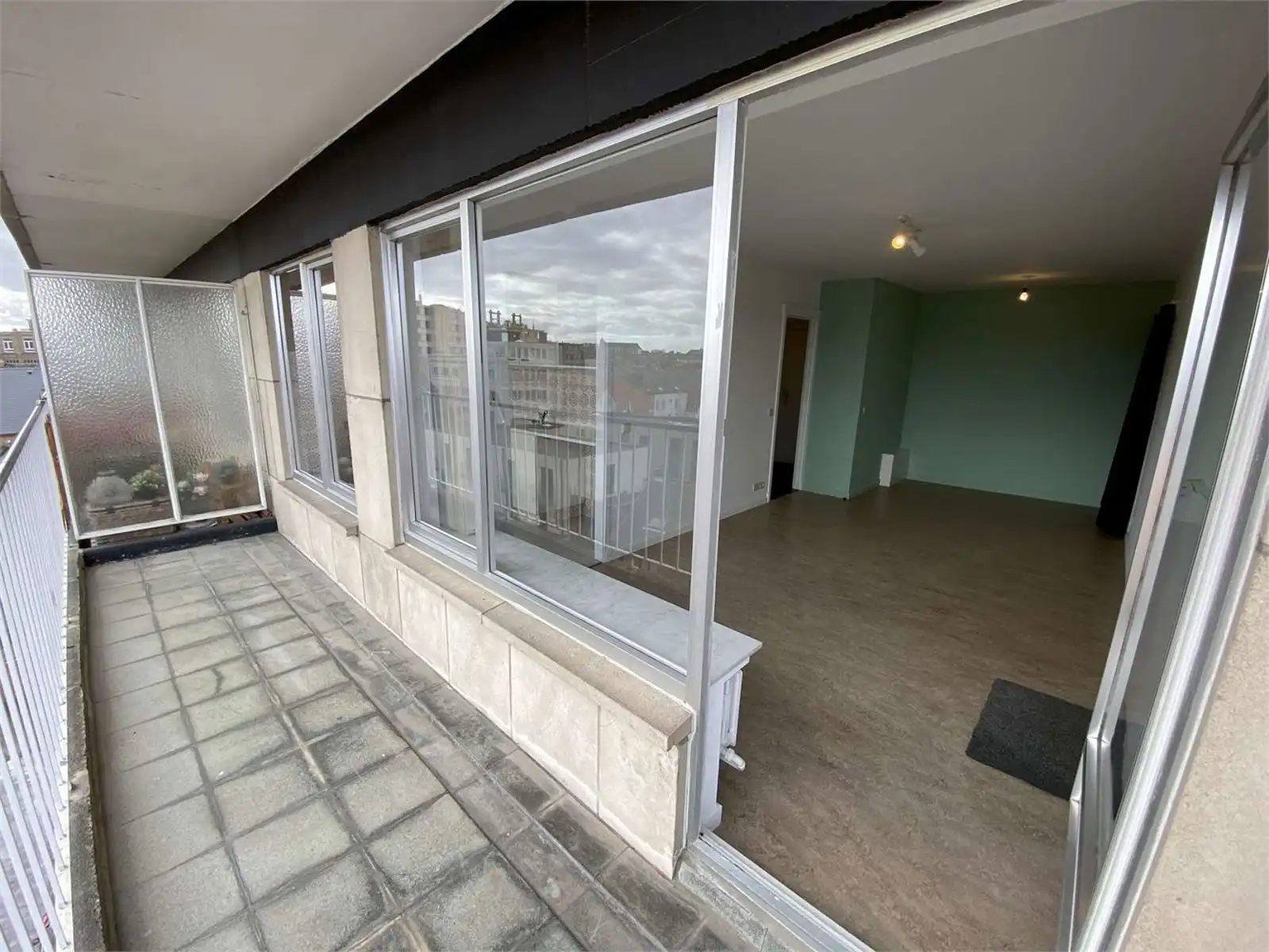 Ruime studio te huur in centrum Leuven foto 9