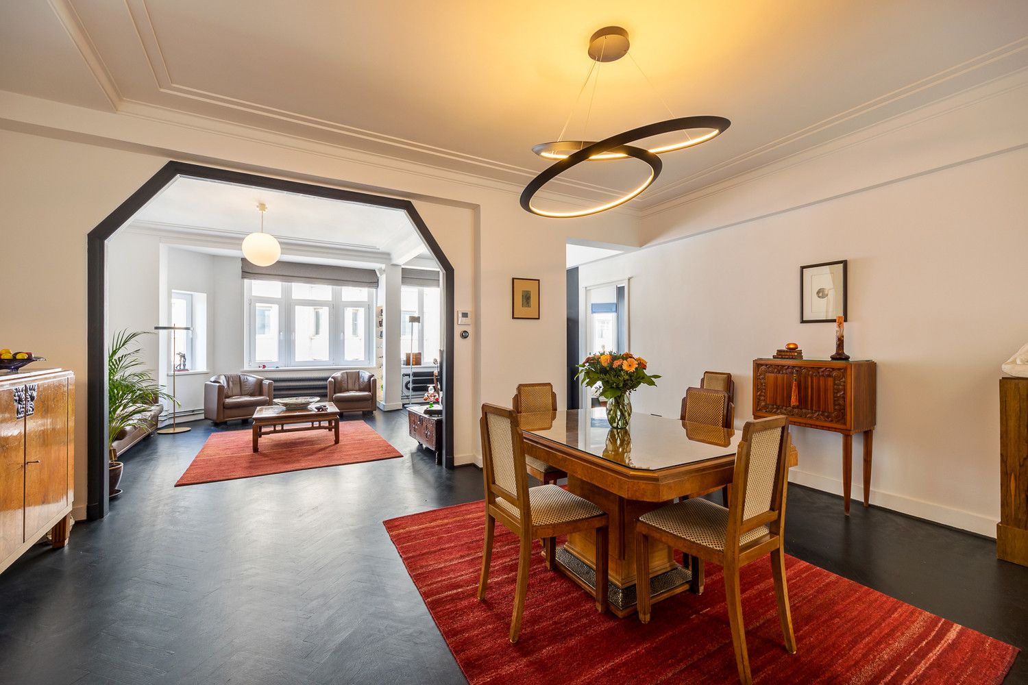 Totaalgerenoveerd art-deco appartement (137m²) met terras (9m²) op absolute toplocatie in hartje Antwerpen foto 5