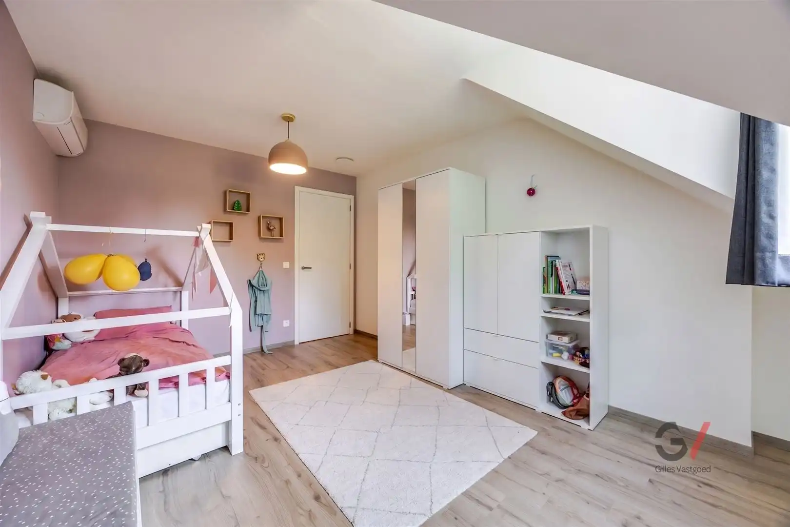 Villa midden in het groene Lubbeek foto 7