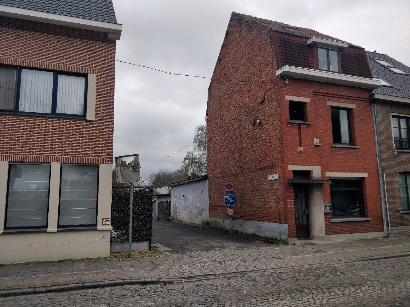 Magazijn met parkeergelegenheid in Lokeren foto 6