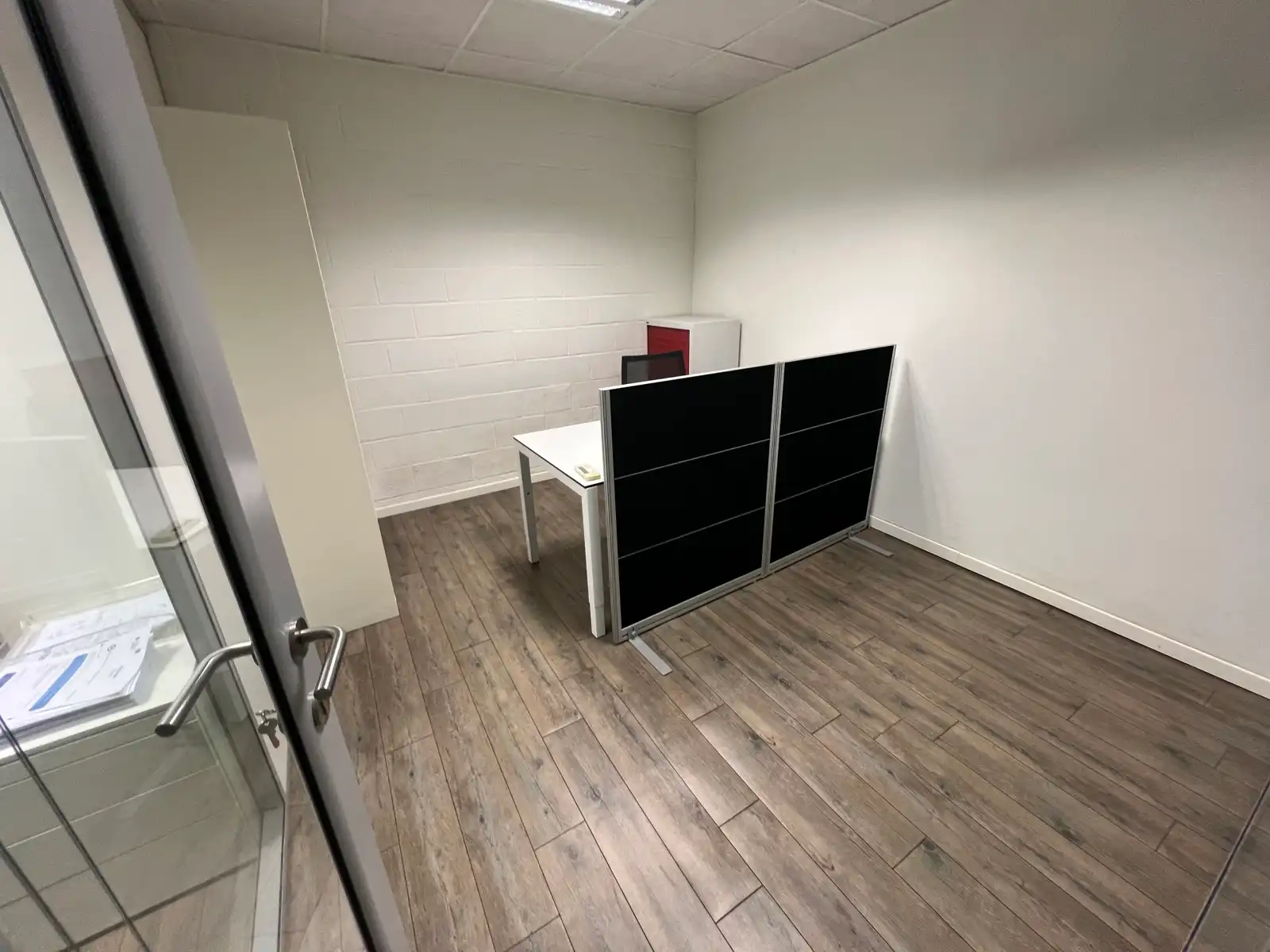 Opslagloods met kantoorfunctie. foto 10