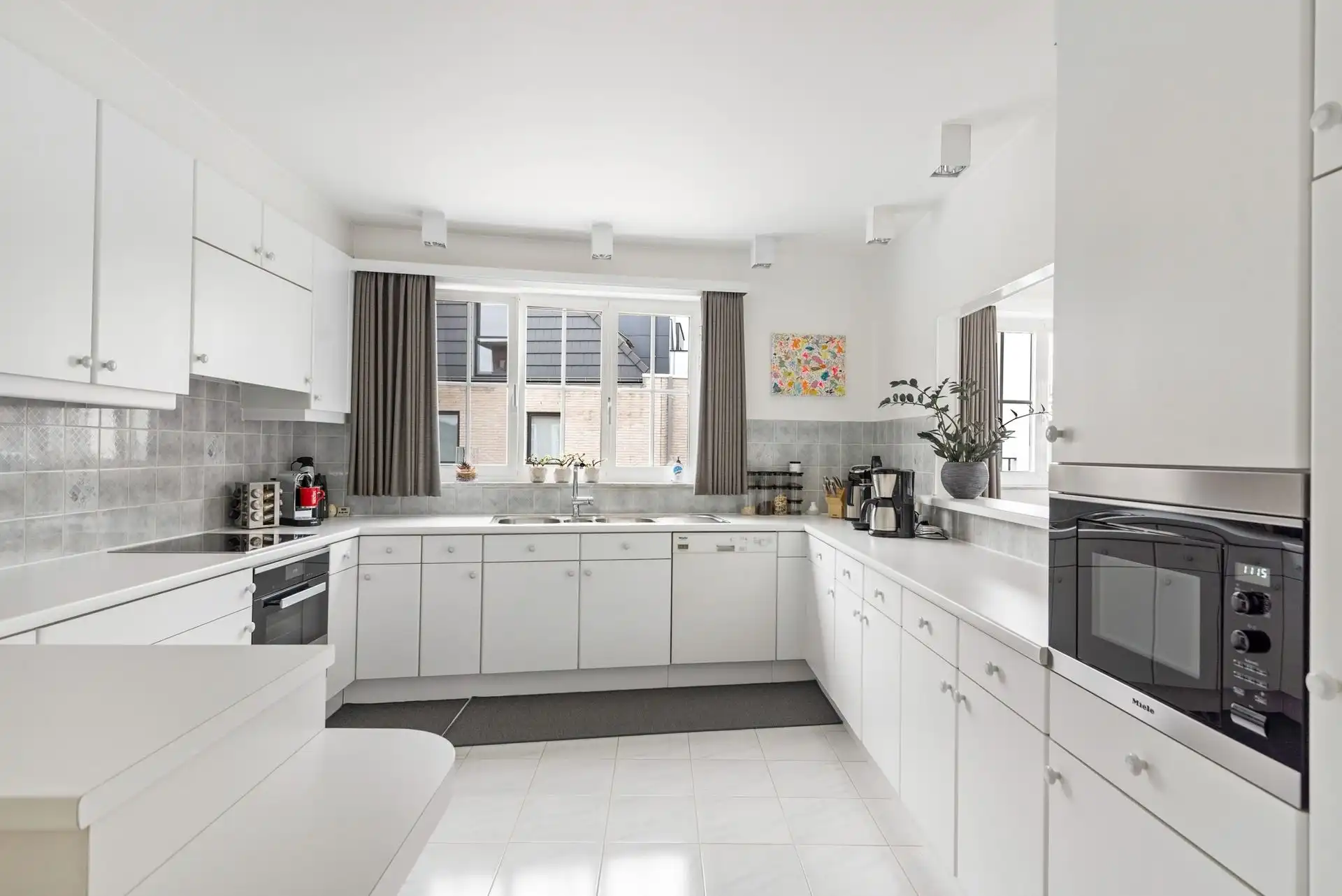 RUIME WONING MET POLYVALENTE RUIMTE foto 8