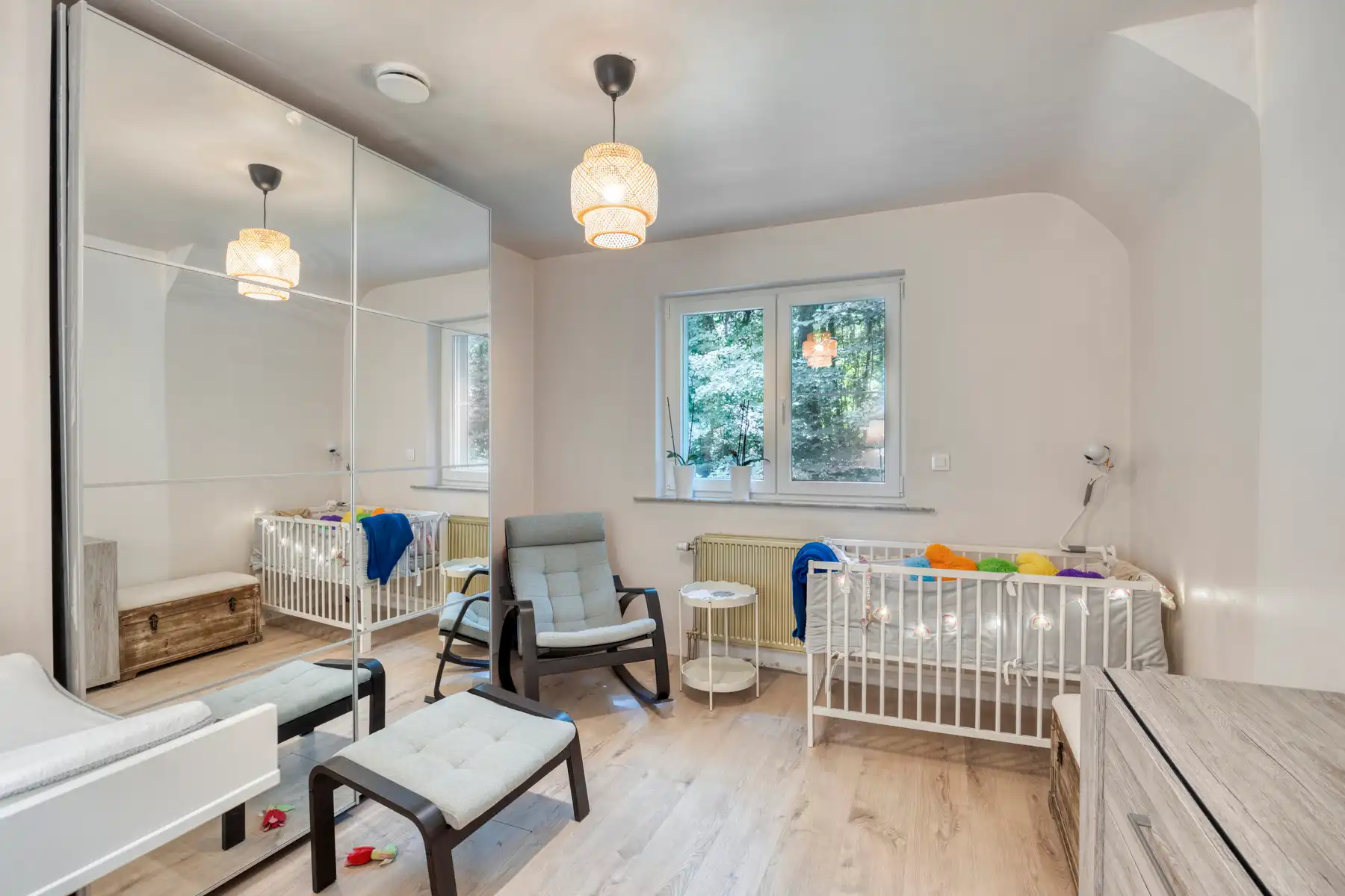 Zeer ruime gerenoveerde woning (± 398 m²) op een perceel van ± 60 are in het prestigieuze Bois de Strihoux foto 23