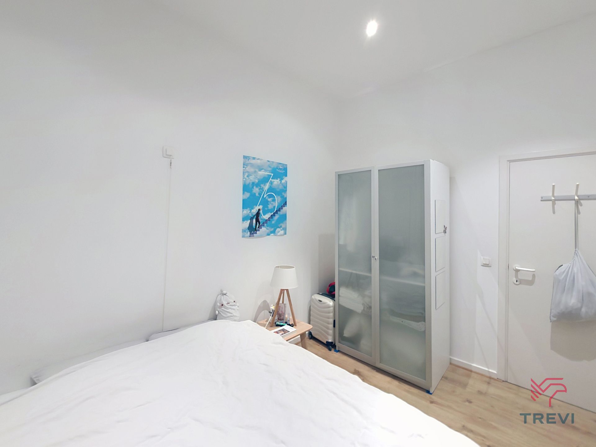 Gemeubileerd appartement met 1 slaapkamer naast de Zavel! foto 7