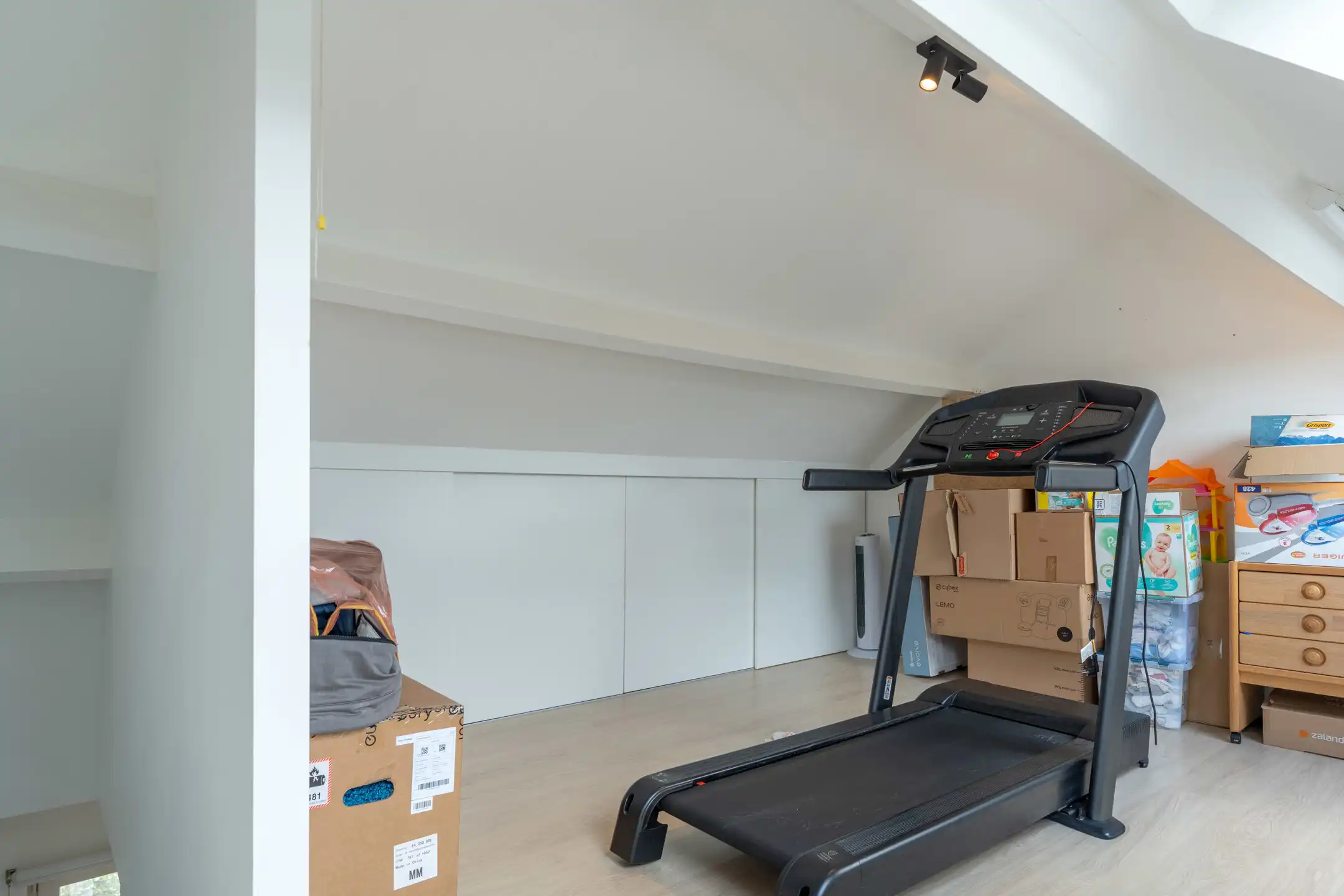 Instapklare 3 slaapkamerwoning met bureau en tuin te Turnhout foto 25
