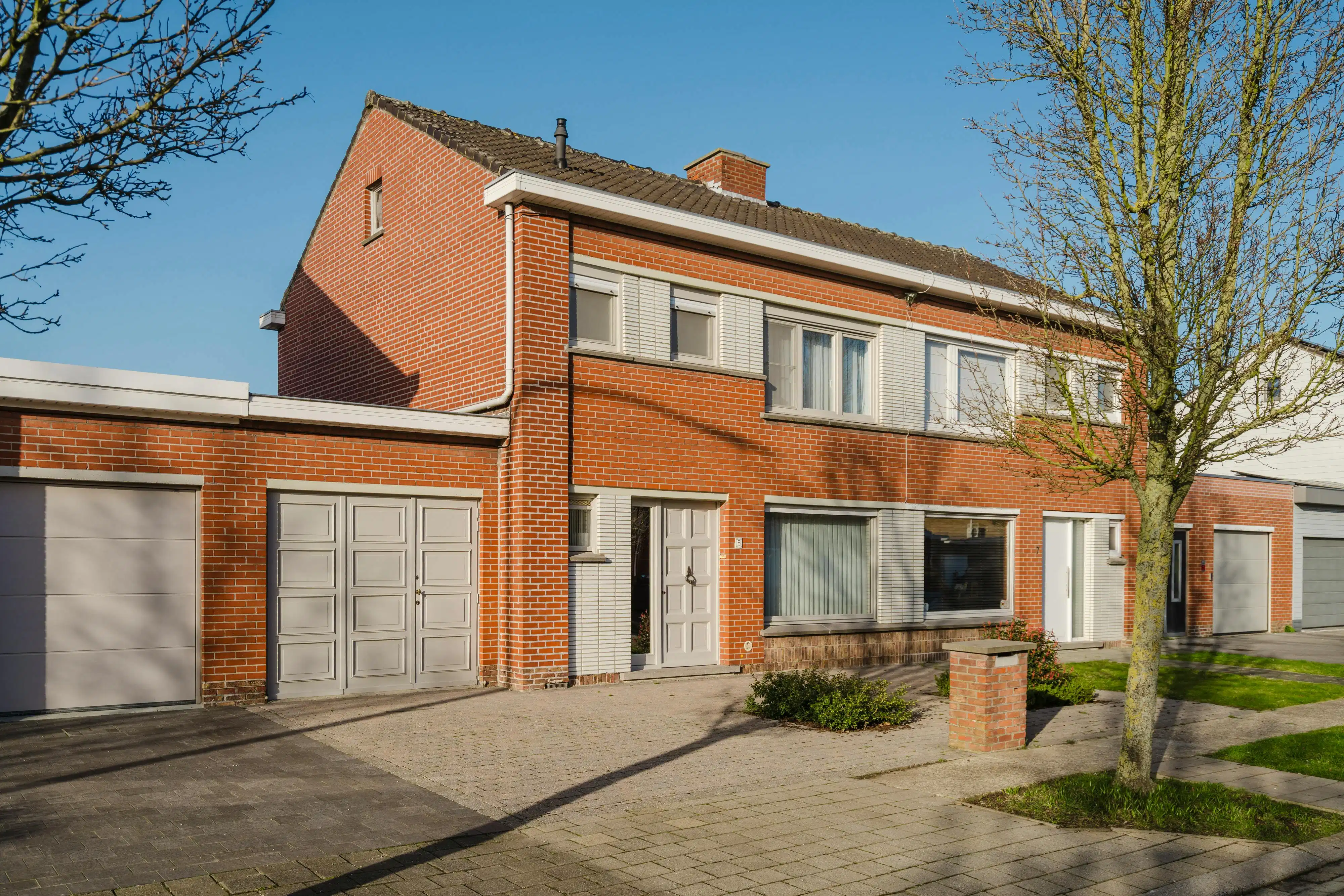 Hoofdfoto van de publicatie: Gezinswoning met 3 slaapkamers te koop in rustige wijk te Lauwe! 