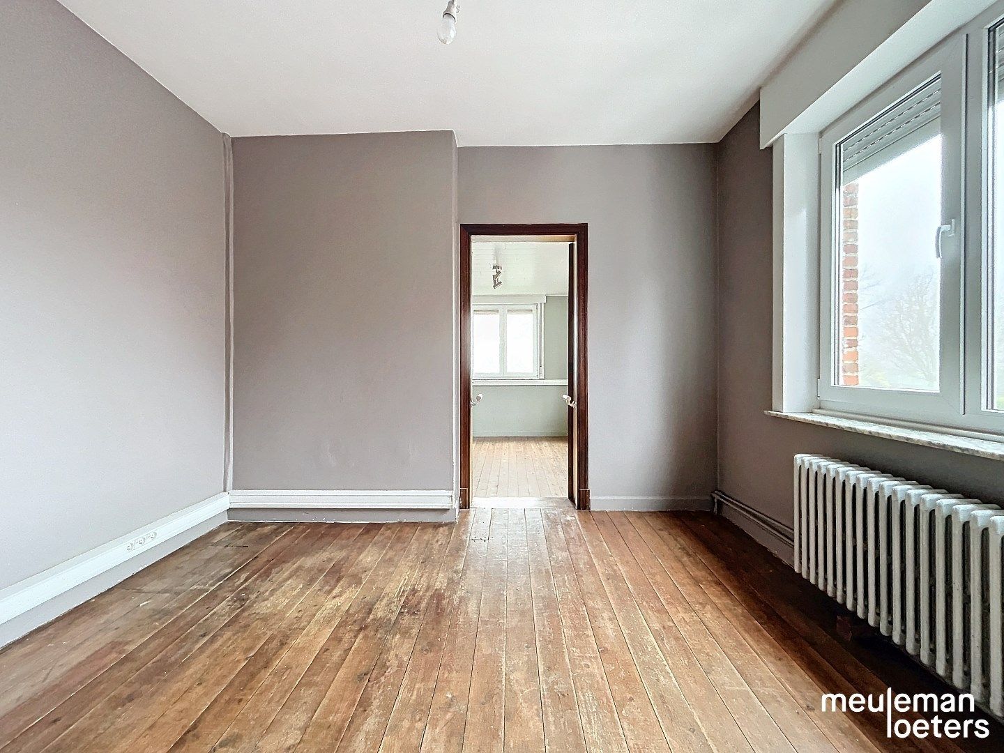 Karaktervolle ruime rijwoning met garage en tuin foto 13