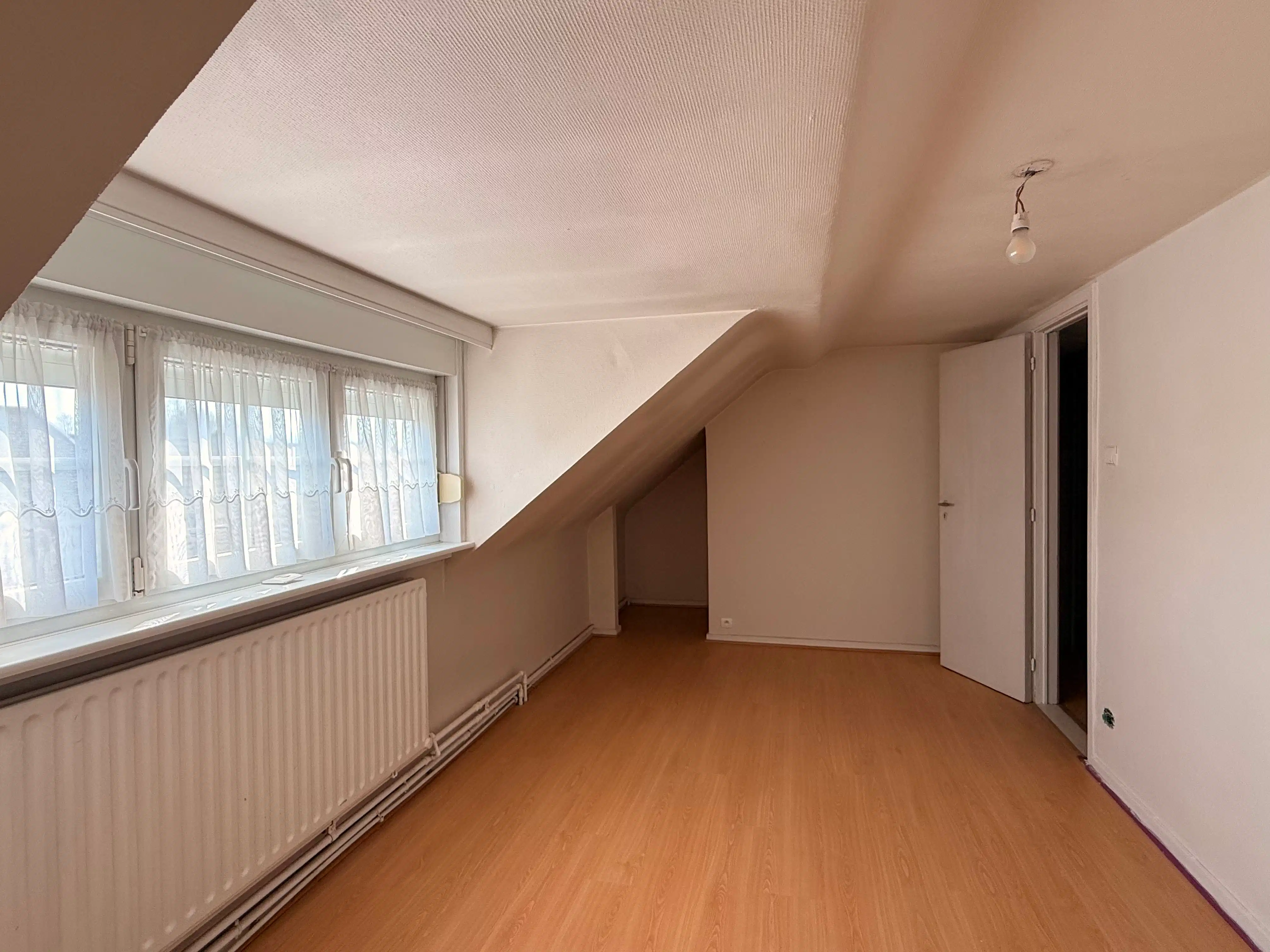 Charmante woning met 4 slaapkamers, tuin en achteruitweg in Puurs-Sint-Amands foto 14