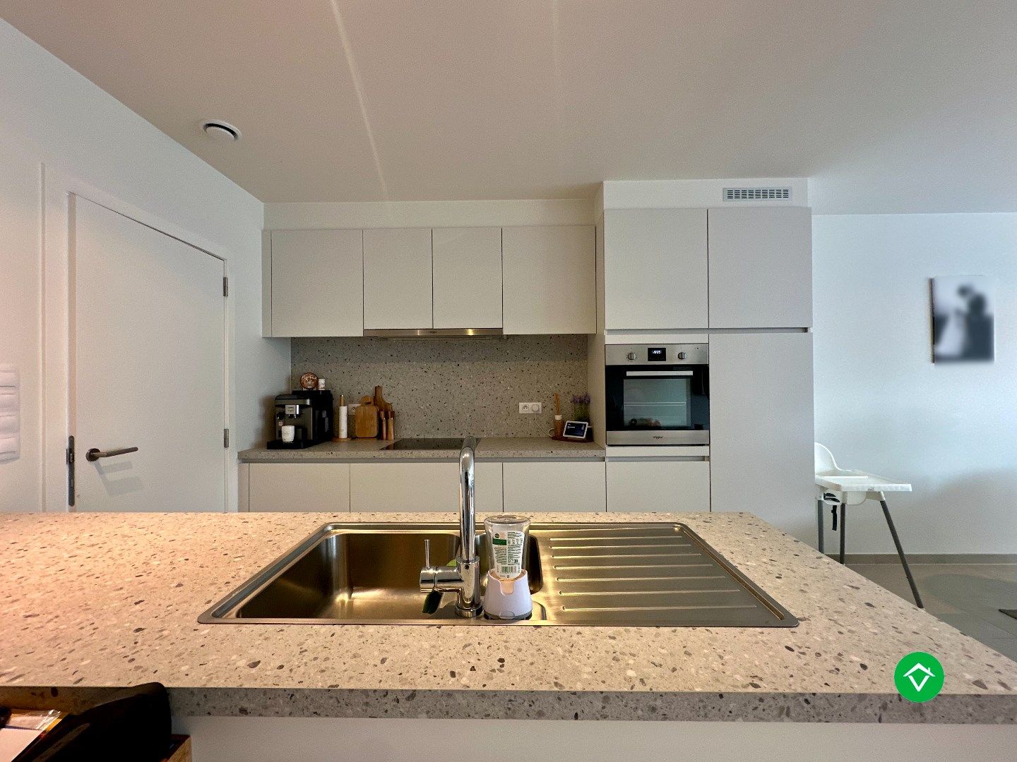 Instapklare halfopen nieuwbouwwoning te huur in Eernegem foto 6