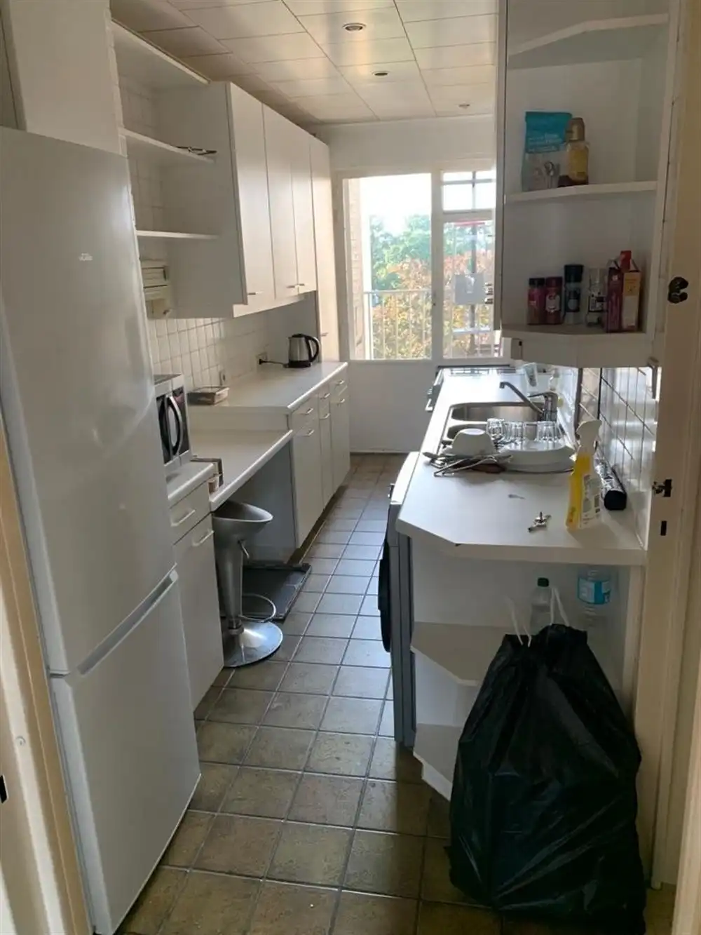 Ruim appartement met terras  | Belgiëlei foto 8
