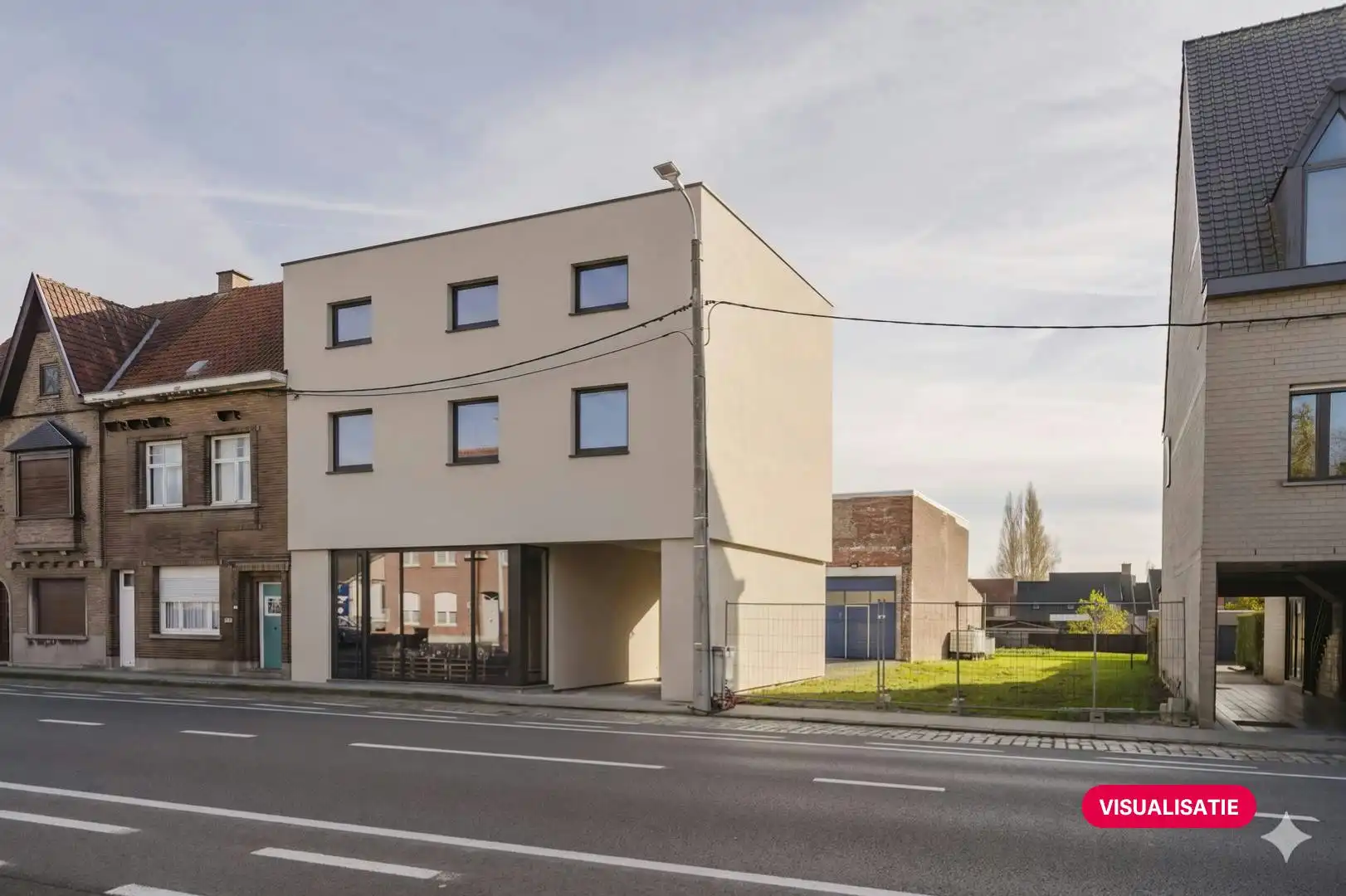 Opbrengsteigendom met handelspand en 2 appartementen te koop in Wevelgem foto {{pictureIndex}}