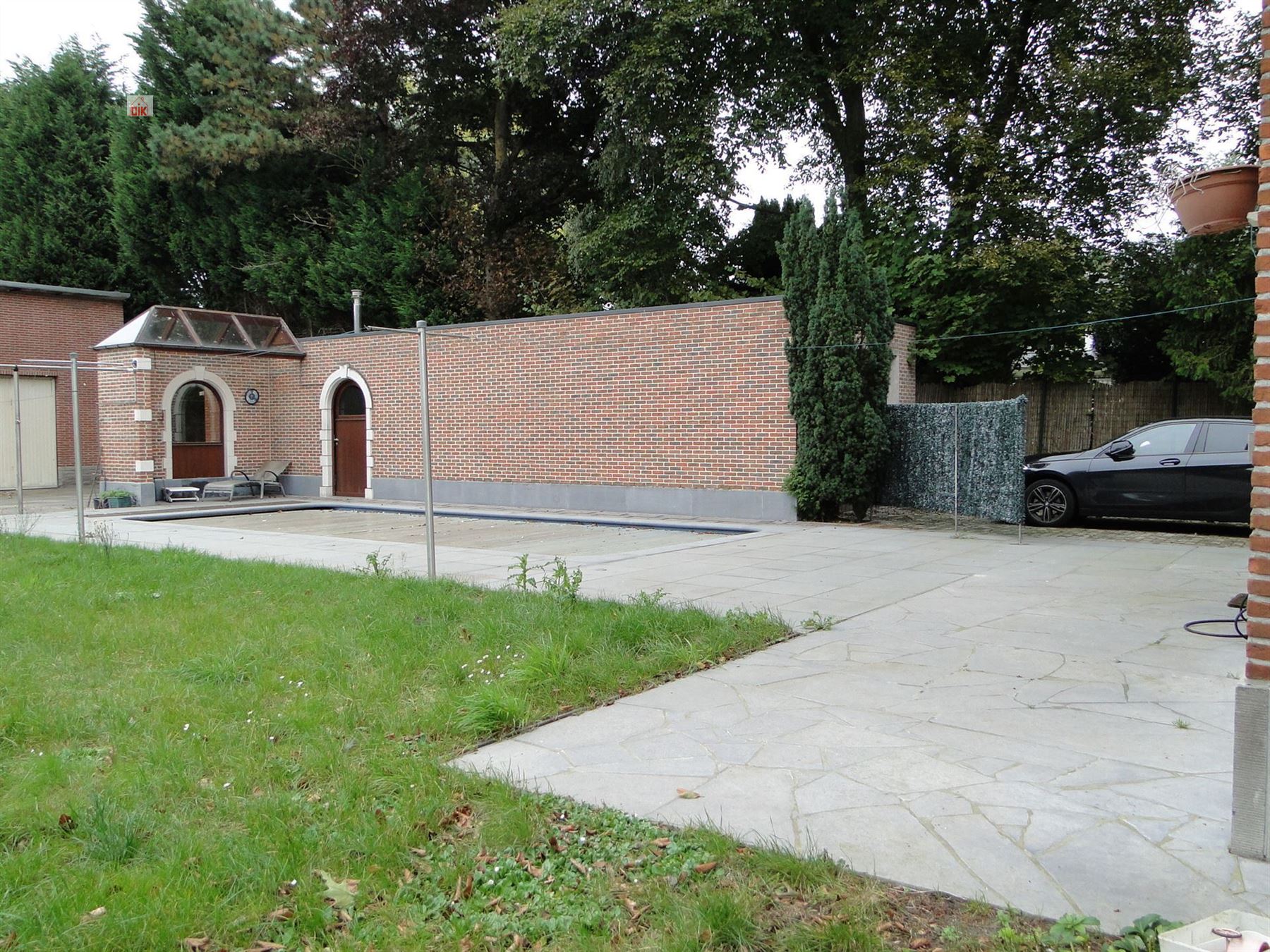 Villa met garage en zwembad  foto 30
