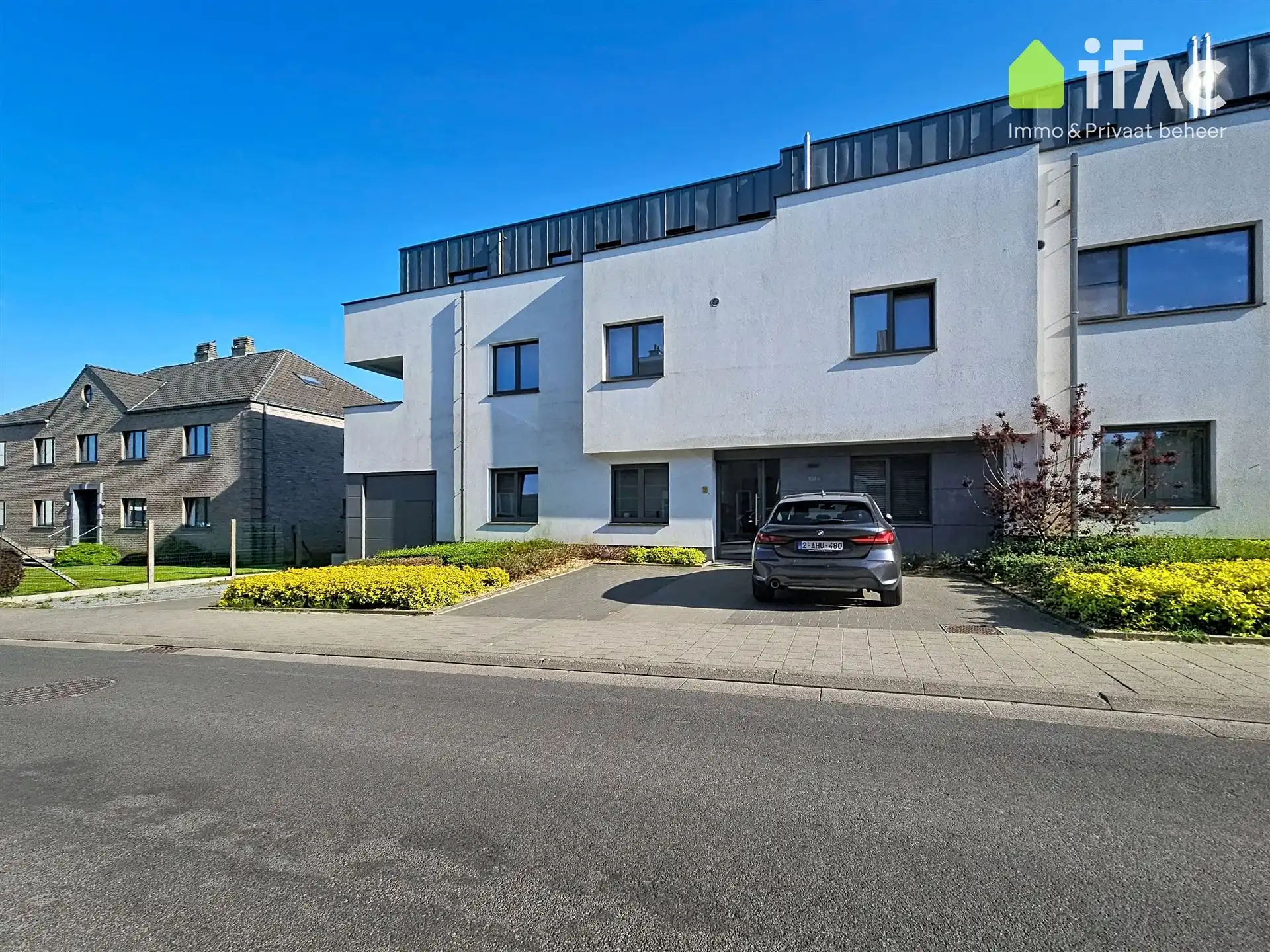 Modern appartement met prachtig terras en dubbele garagebox foto 16