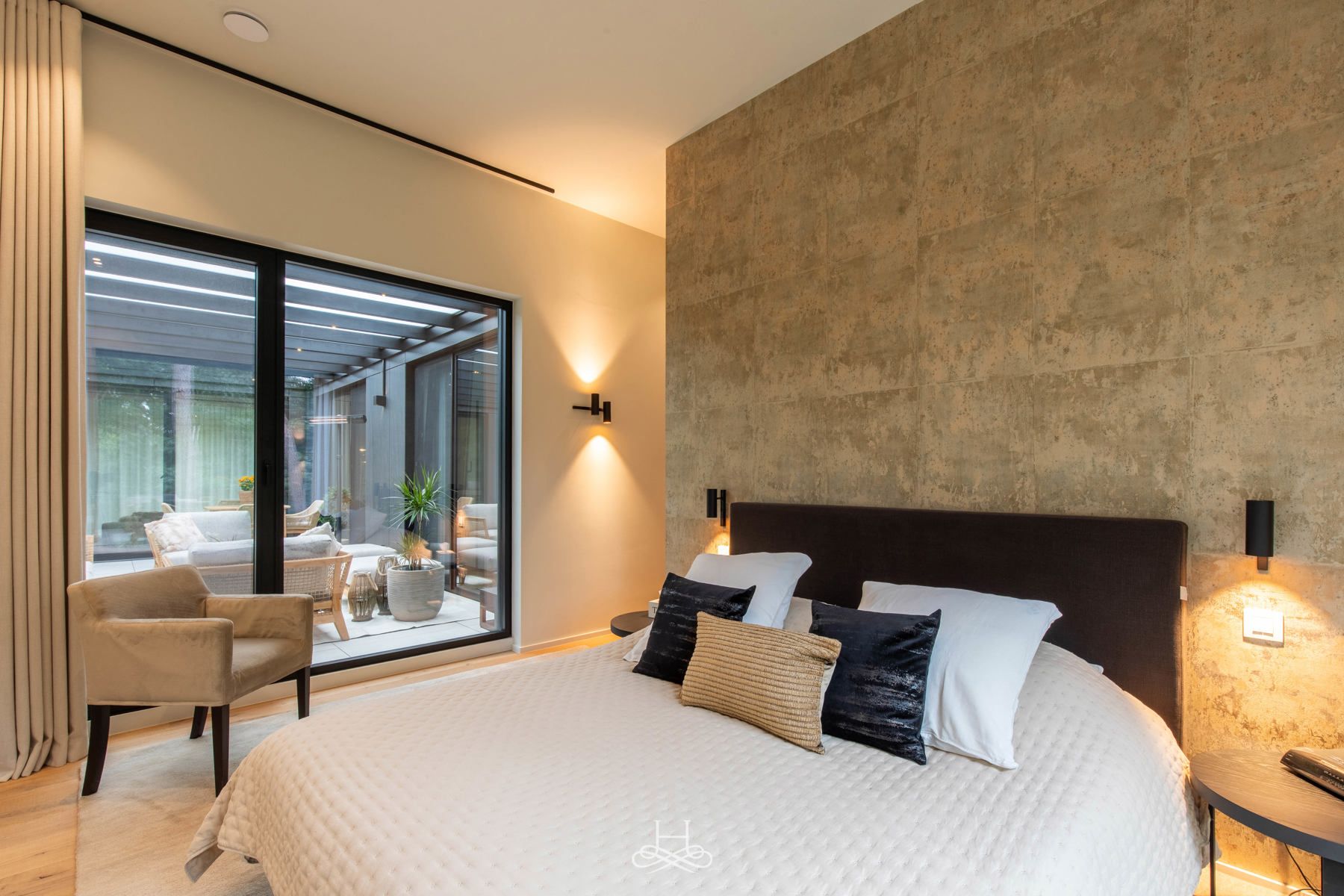 Luxueus villa appartement met riant dakterras en tuin foto 20