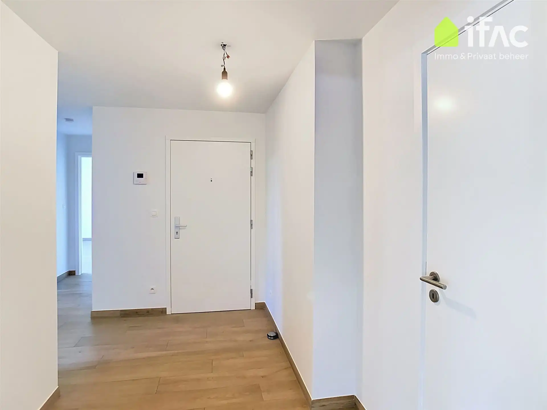 Modern appartement met prachtig terras en dubbele garagebox foto 11