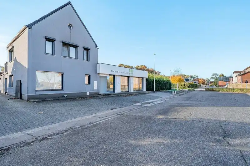Woning met handelsruimte én enorm veel potentieel foto 42