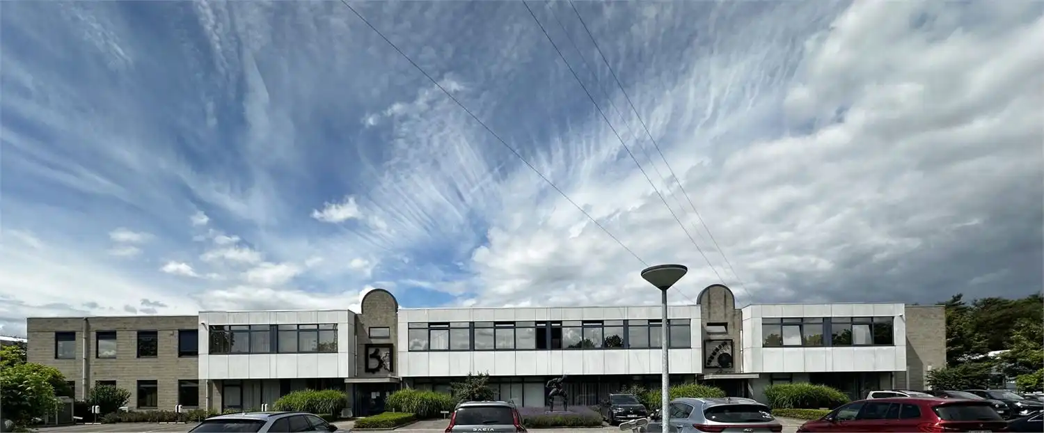 ERG RUIM KANTOOR NABIJ OPRIT AUTOSTRADE foto 3