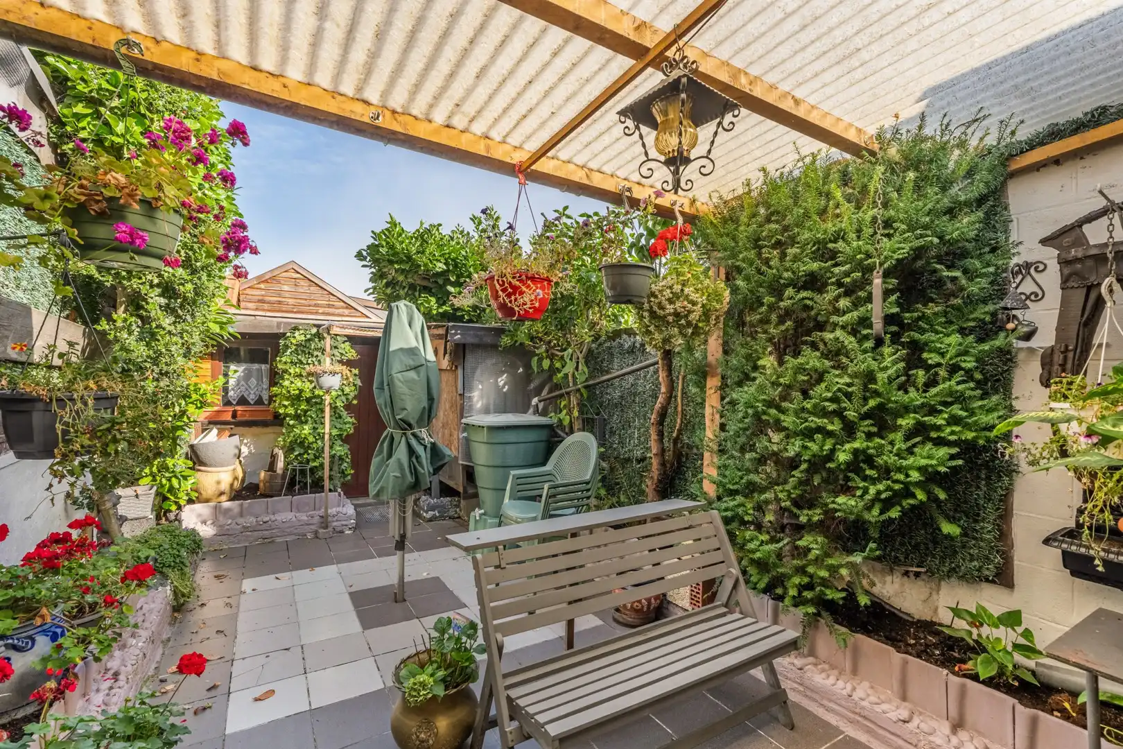Rijwoning met veel potentieel en authentieke elementen te Evere foto 20