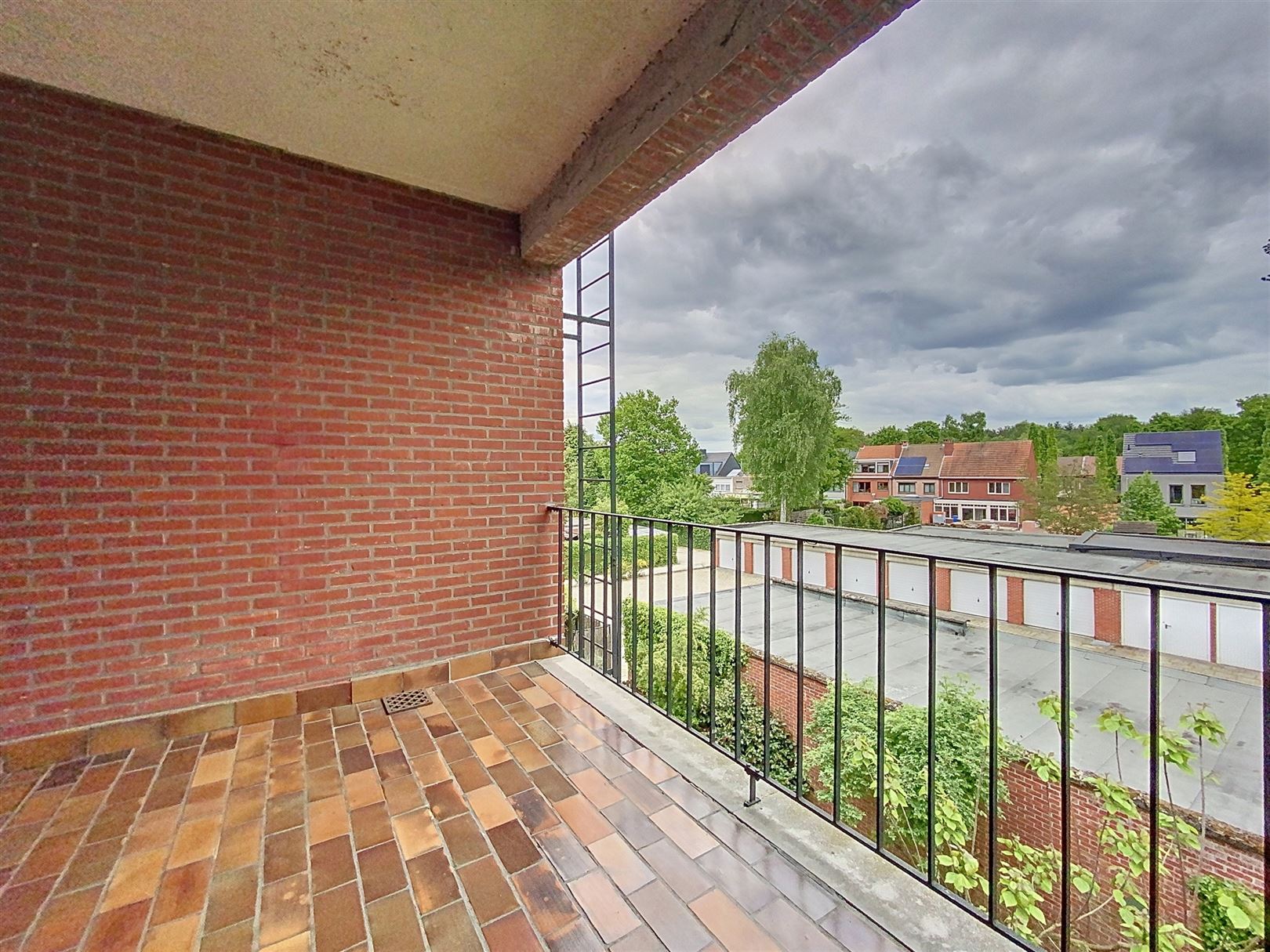 Instapklaar appartement met terras te Brasschaat  foto 13